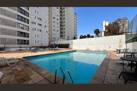 Apartamento à venda com 120m², 3 quartos e 1 vaga Apartamento à venda com 120m², 3 quartos e 1 vagaPiscina