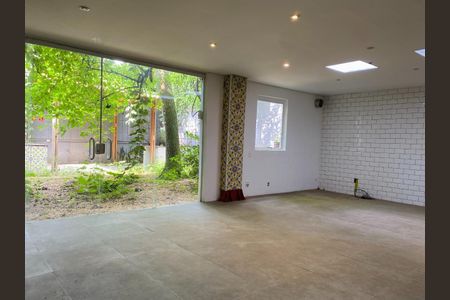 Apartamento à venda com 2 quartos, 305m² em Moema, São Paulo