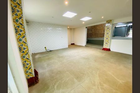 Apartamento à venda com 305m², 2 quartos e 3 vagas