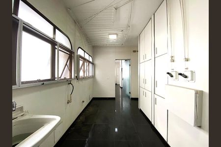 Apartamento à venda com 288m², 3 quartos e 4 vagas