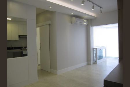 Apartamento à venda com 77m², 2 quartos e 3 vagas