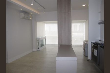 Apartamento à venda com 77m², 2 quartos e 3 vagas