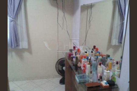 Casa à venda com 200m², 2 quartos e 2 vagas