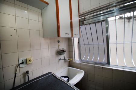 Apartamento à venda com 75m², 2 quartos e 1 vagaÁrea de Serviço