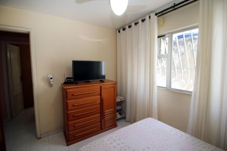 Quarto 1 de apartamento à venda com 2 quartos, 75m² em Olaria, Rio de Janeiro