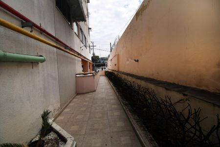 Apartamento à venda com 75m², 2 quartos e 1 vagaÁrea comum - Corredor de acesso
