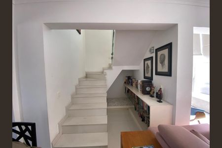 Apartamento à venda com 136m², 2 quartos e 3 vagas