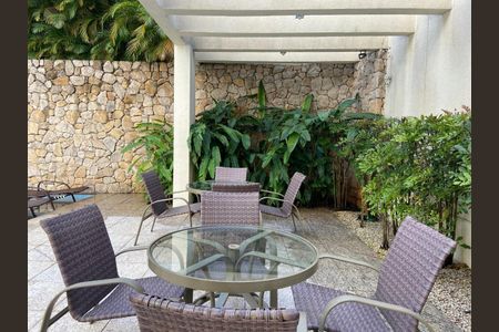 Apartamento à venda com 136m², 2 quartos e 3 vagas