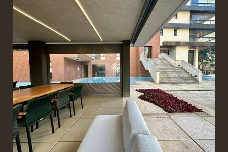 Apartamento à venda com 374m², 4 quartos e 6 vagas