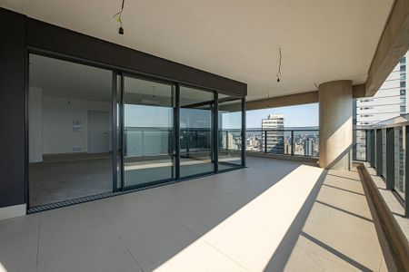 Apartamento à venda com 195m², 3 quartos e 3 vagasVaranda Sala/Cozinha