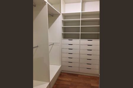 Apartamento à venda com 3 quartos, 280m² em Vila Nova Conceição, São Paulo