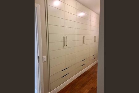 Apartamento à venda com 3 quartos, 280m² em Vila Nova Conceição, São Paulo