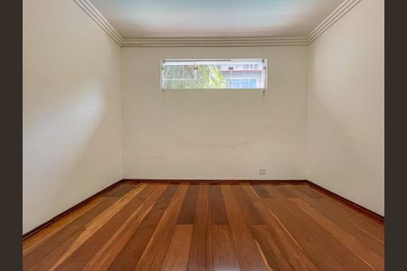 Casa à venda com 3 quartos, 426m² em Vila Valparaíso, Santo André