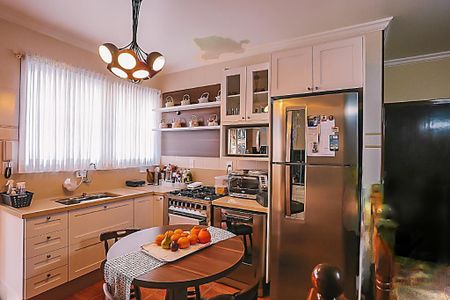 Casa à venda com 379m², 3 quartos e 2 vagas