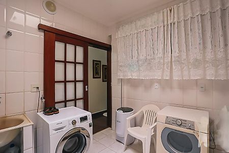 Casa à venda com 379m², 3 quartos e 2 vagas