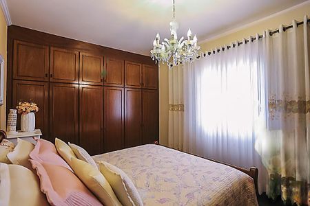 Casa à venda com 379m², 3 quartos e 2 vagas