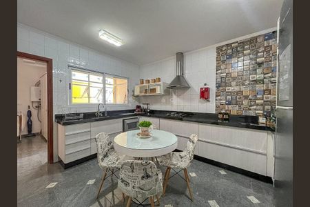 Apartamento à venda com 115m², 3 quartos e 4 vagas