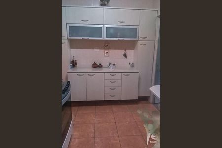 Casa à venda com 3 quartos, 158m² em Vila Alzira, Santo André