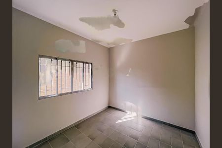 Casa à venda com 4 quartos, 217m² em Parque Oratório, Santo André