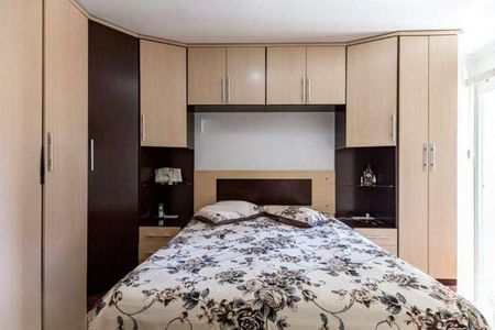 Casa à venda com 4 quartos, 254m² em Pinheirinho, Santo André