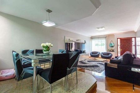 Casa à venda com 4 quartos, 254m² em Pinheirinho, Santo André