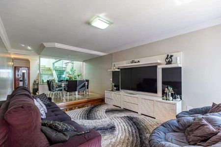 Casa à venda com 4 quartos, 254m² em Pinheirinho, Santo André