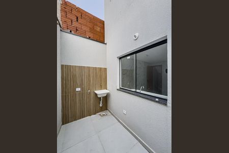 Casa à venda com 70m², 2 quartos e 4 vagas