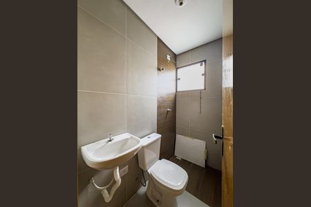 Casa à venda com 70m², 2 quartos e 4 vagas