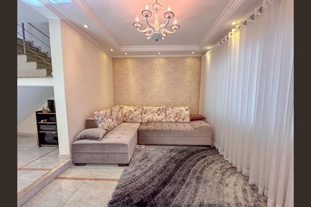 Casa à venda com 4 quartos, 227m² em Vila Scarpelli, Santo André