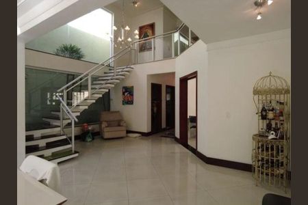 Casa à venda com 360m², 3 quartos e 4 vagas