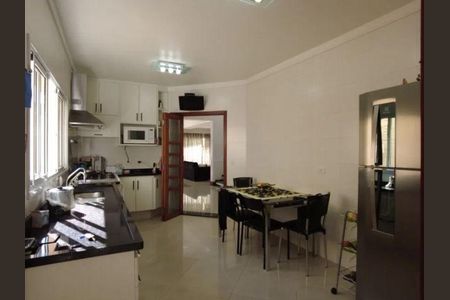 Casa à venda com 360m², 3 quartos e 4 vagas