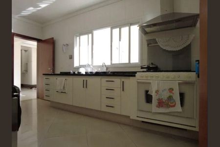 Casa à venda com 360m², 3 quartos e 4 vagas