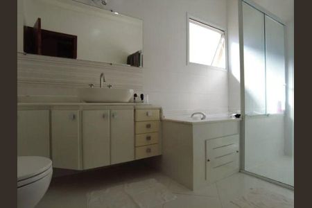 Casa à venda com 360m², 3 quartos e 4 vagas