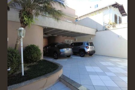 Casa à venda com 360m², 3 quartos e 4 vagas