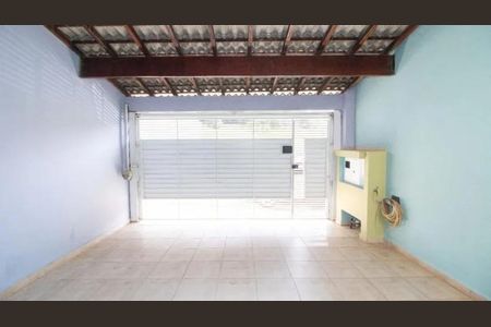 Casa à venda com 163m², 3 quartos e 2 vagas