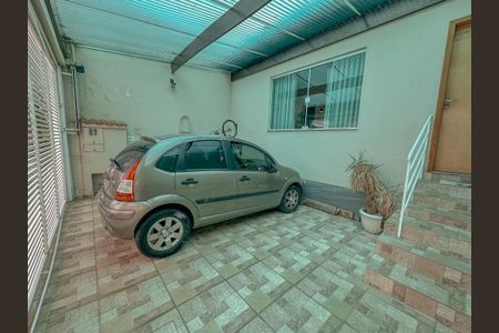 Casa à venda com 186m², 2 quartos e 2 vagas