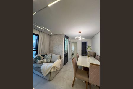 Apartamento à venda com 2 quartos, 58m² em Vila Curuçá, Santo André