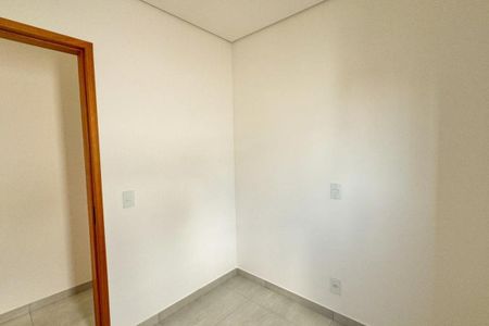Apartamento à venda com 2 quartos, 40m² em Jardim Ocara, Santo André