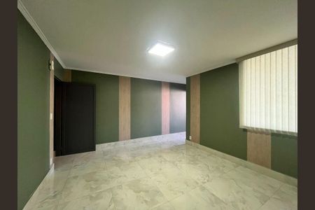 Casa à venda com 3 quartos, 211m² em Vila Alpina, Santo André
