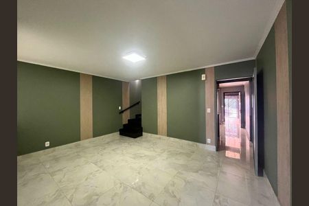 Casa à venda com 3 quartos, 211m² em Vila Alpina, Santo André
