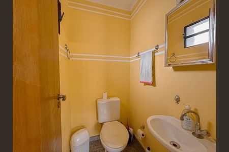 Casa à venda com 322m², 4 quartos e 3 vagas