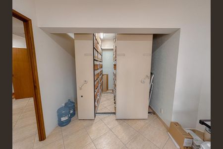 Casa à venda com 322m², 4 quartos e 3 vagas