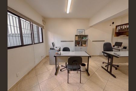 Casa à venda com 322m², 4 quartos e 3 vagas