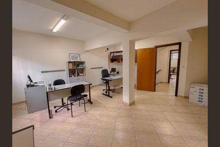 Casa à venda com 322m², 4 quartos e 3 vagas