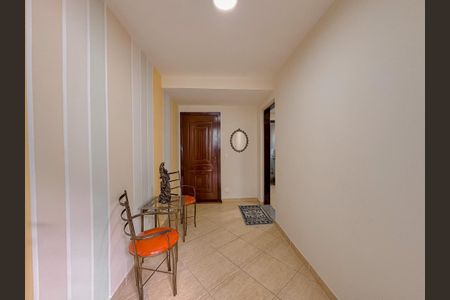 Casa à venda com 322m², 4 quartos e 3 vagas