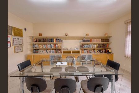 Casa à venda com 322m², 4 quartos e 3 vagas