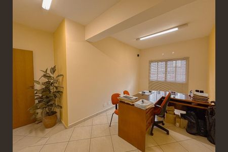 Casa à venda com 322m², 4 quartos e 3 vagas