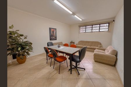 Casa à venda com 4 quartos, 322m² em Jardim Bela Vista, Santo André