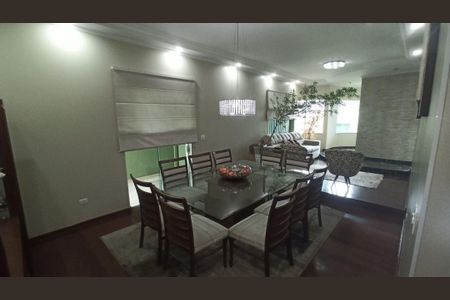 Casa à venda com 4 quartos, 550m² em Santa Maria, Santo André