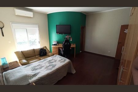 Casa à venda com 4 quartos, 550m² em Santa Maria, Santo André